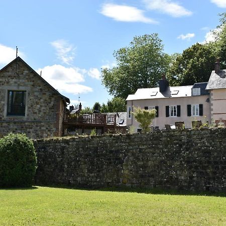 Gites In Le Neufbourg -Mortain Buitenkant foto